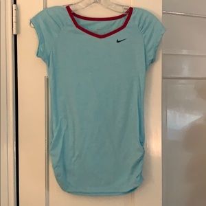 Women’s blue Nike t shirt